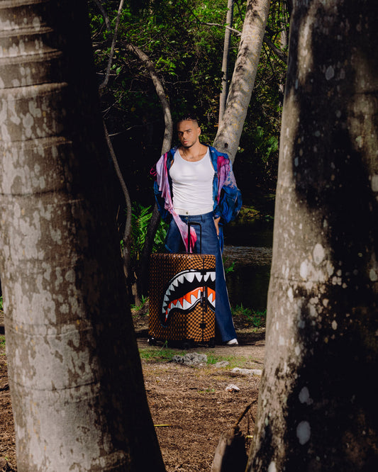 SPRAYGROUND® LUGGAGE SHARKS IN PARIS GRIN & GRIND FULL-SIZE LUGGAGE