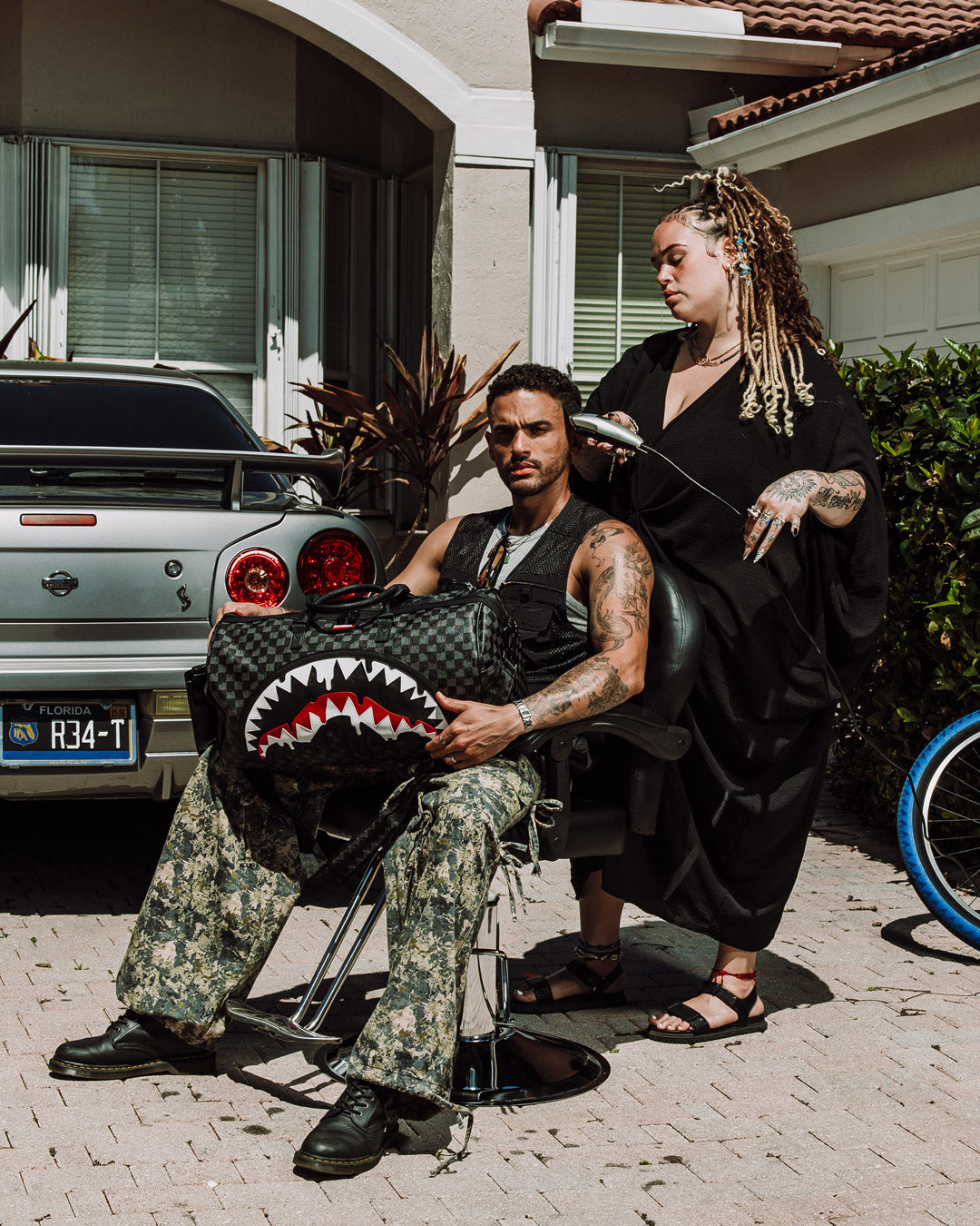 SPRAYGROUND® DUFFLE SHARKS IN PARIS THUNDERDRIP DUFFLE